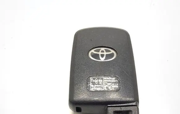 Toyota Auris E180 Ignition key/card MR6302