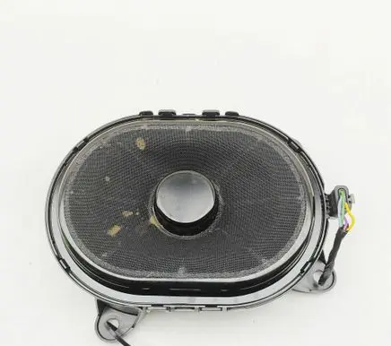 Land Rover Defender Subwoofer speaker K8D218808AD 430407772895