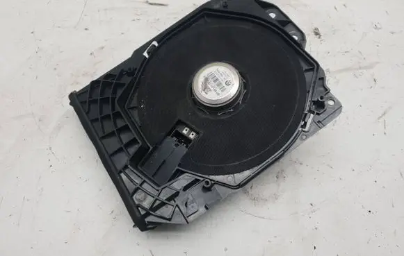 BMW 2 F22 F23 Subwoofer speaker 18820010 9210148 430407861881