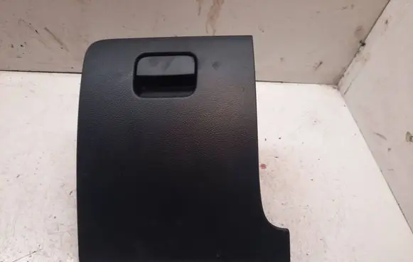 Volkswagen PASSAT B6 Glove box 301857921
