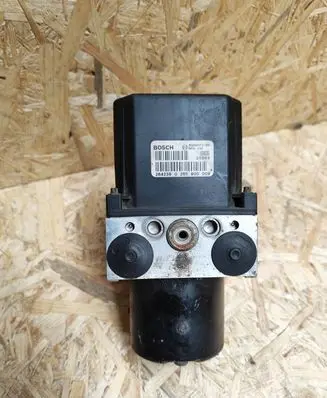 Skoda Fabia Mk1 (6Y) ABS Pump 0265900009