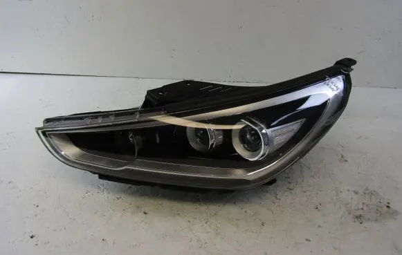 Hyundai i30 Headlight/headlamp G4921-22030