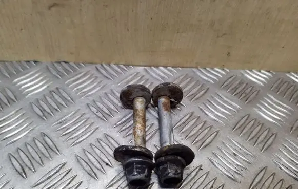 Volvo XC60 Rear suspension camber bolt 