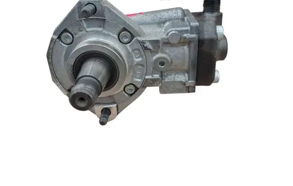 Volvo S60 Fuel injection high pressure pump 31452143 10U08400