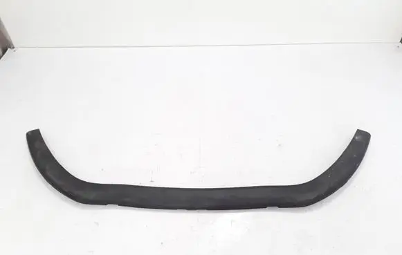 Front bumper lip