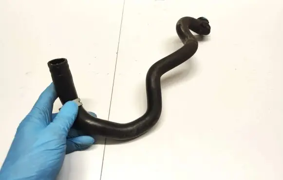 Land Rover Range Rover L405 Engine coolant pipe/hose FPLA8K576CA