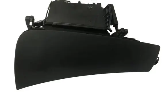 Opel Zafira C Glove box