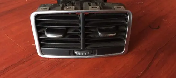 Audi A6 S6 C6 4F Rear air vent grill 4F0819203