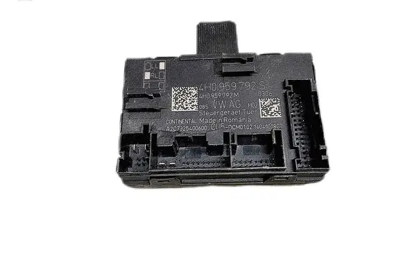 Audi A3 S3 8P Door control unit/module 4H0959792S