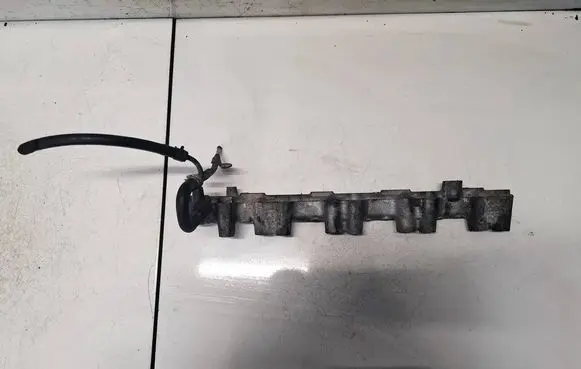 Toyota Avensis T250 Fuel main line pipe 