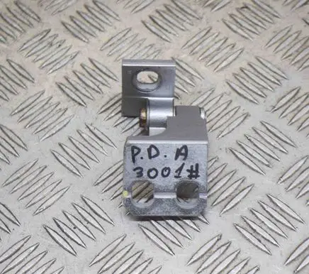 Maserati Quattroporte Front door upper hinge 