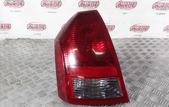 Chrysler 300 - 300C Rear/tail lights 995050 04805851AD 58622E