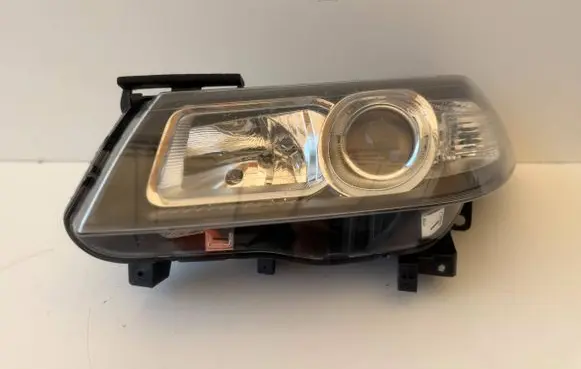 Renault Megane II Headlight/headlamp 260606657R