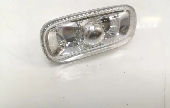 Audi A4 S4 B6 8E 8H Front fender indicator light 8E0949127