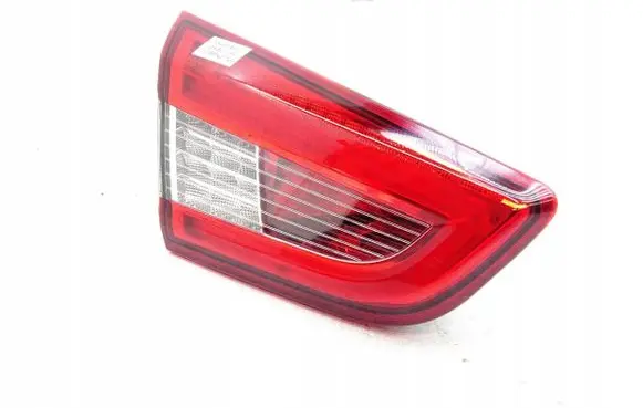 Maserati Ghibli Tailgate rear/tail lights 06700046820