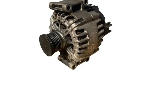 Mercedes-Benz C W204 Generator/alternator A0009067902 213044658 FG15T079