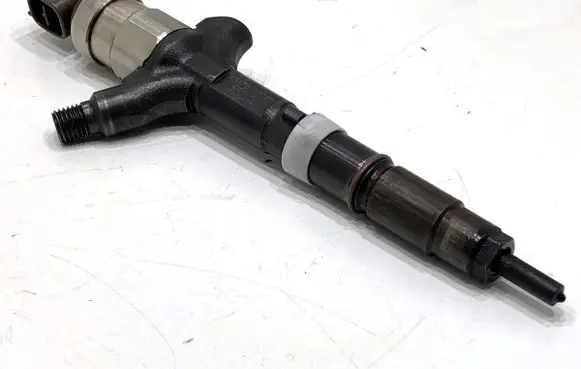Toyota Corolla Verso E121 Fuel injectors set 2367027020