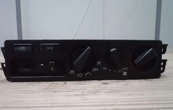Toyota Camry Climate control unit