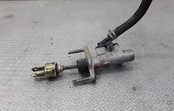 Clutch master cylinder