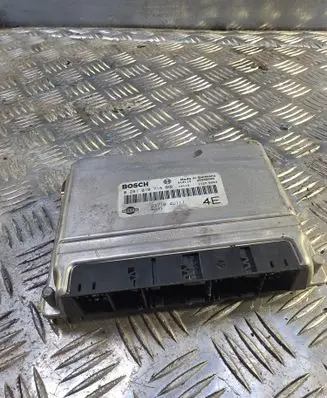 Nissan Almera Tino Engine control unit/module 0281010718 237104U111