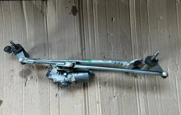BMW X5 F15 Front wiper linkage and motor 7350336 AX1590606131