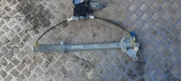 Nissan Almera N16 Sliding door window regulator with motor