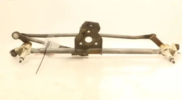 Suzuki Swift I Front wiper linkage 