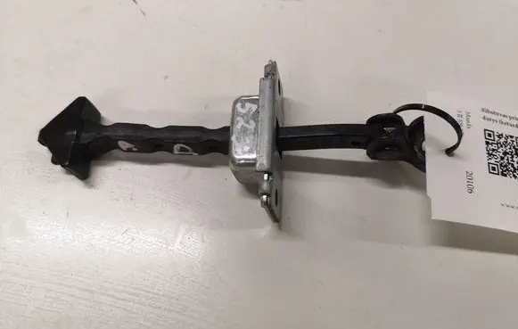 Mazda 3 II Front door check strap stopper