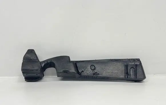 Volkswagen Golf VI Other engine bay part 5K0823729A