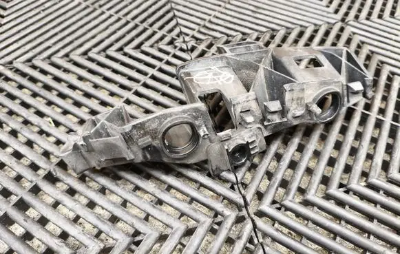 Audi Q5 SQ5 FY Front bumper mounting bracket 80A807283A