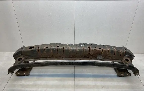 Volkswagen PASSAT B7 Front bumper cross member