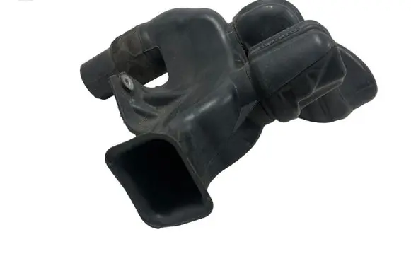Chrysler 300 - 300C Intake resonator 04591871AB