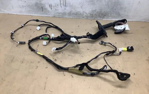 Lexus ES VII XZ10 Front door wiring loom 15233E90050 20K06T6132 8983A33010