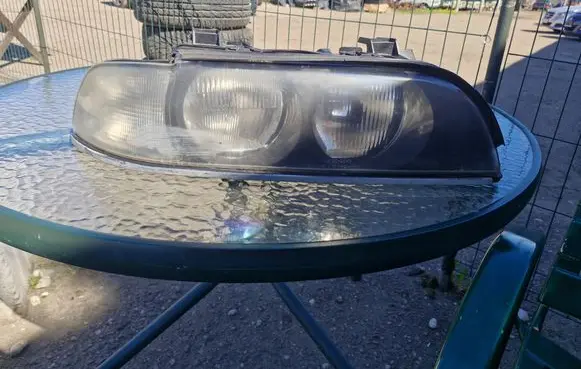 BMW 5 E39 Headlight/headlamp