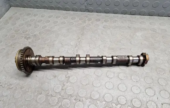 BMW 7 E65 E66 Camshaft 7504149 7506776