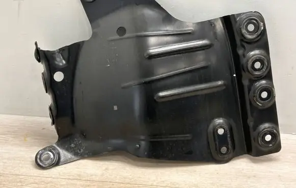 Porsche Cayenne (9Y0 9Y3) Other under body part 4M0803598H