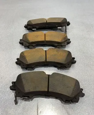 Infiniti Q50 Brake pads (front) 