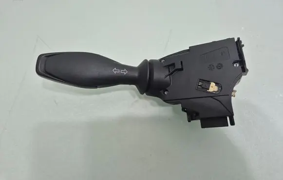Ford Fiesta Indicator stalk 8A6T13335AD