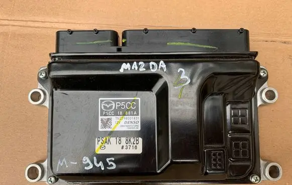 Mazda 3 III Engine control unit/module ECU P5CC18881A
