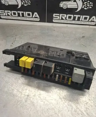 Mercedes-Benz C W203 Fuse module 2035451801 5DK00848640