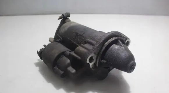 Volkswagen PASSAT B5 Starter motor 1005821933