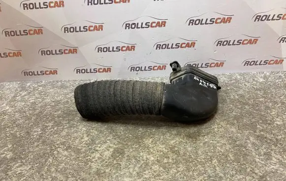 Audi A4 S4 B6 8E 8H Air intake duct part 8E0129604F