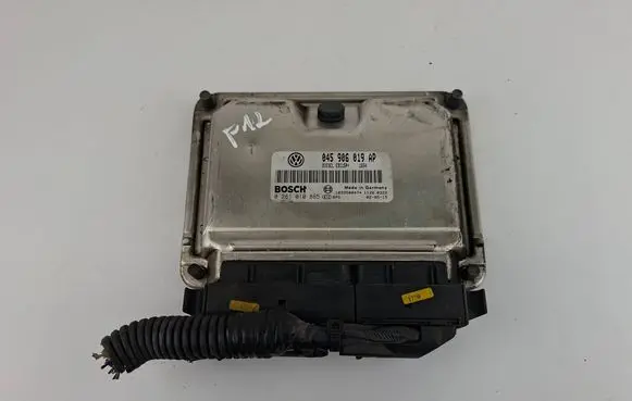 Volkswagen Polo Engine control unit/module 045906019AP 0281010865