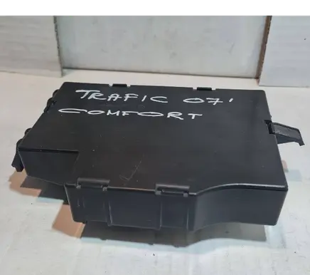 Renault Trafic II (X83) Comfort/convenience module P8200409680 281187375A 00133856