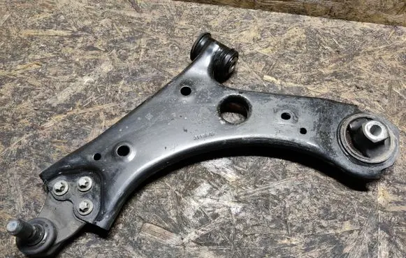 Jeep Compass Front lower control arm/wishbone A8983163 68325092AB