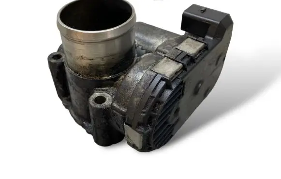 Renault Laguna III Throttle valve 8200330810 8200330812 0281002681