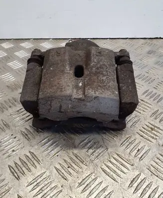 Toyota Prius (XW30) Front brake caliper