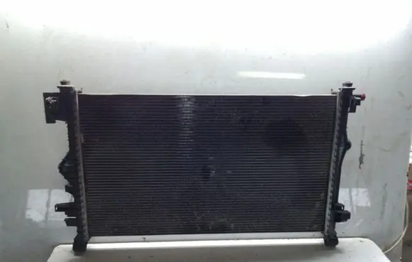 Opel Insignia A Coolant radiator S8112001 13241725