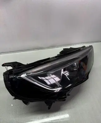 Opel Insignia B Headlight/headlamp 39154595