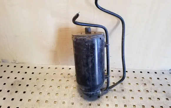 Mercedes-Benz C W205 Active carbon filter fuel vapour canister A0004709559